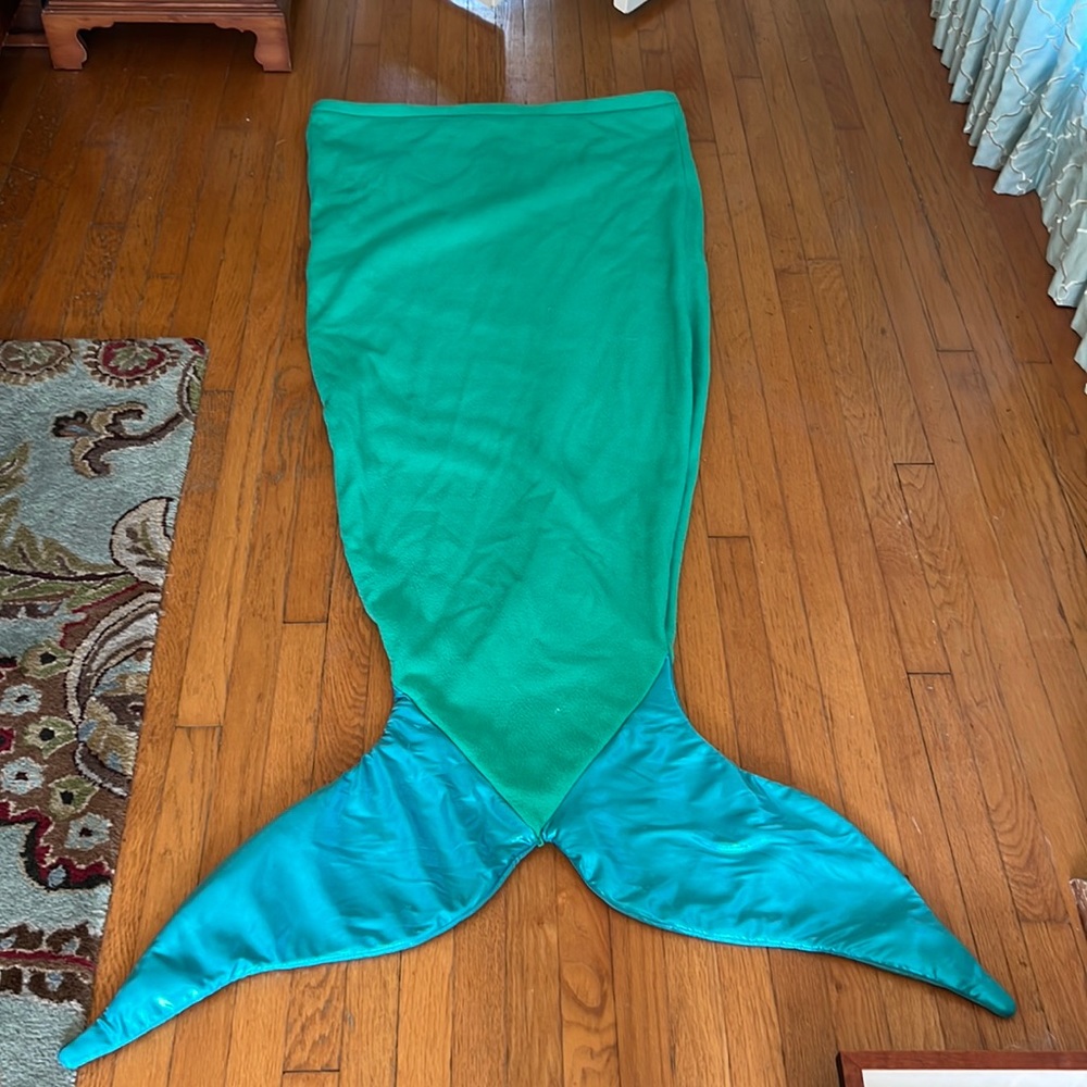 Blue and Green Fleece Mermaid Blanket